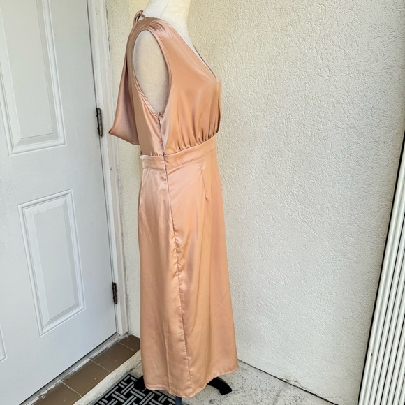 SHEIN. Champagne Satin dress. Midi Dress. Cowl back. Sz L. Side zip. Bac… - Picture 3 of 10